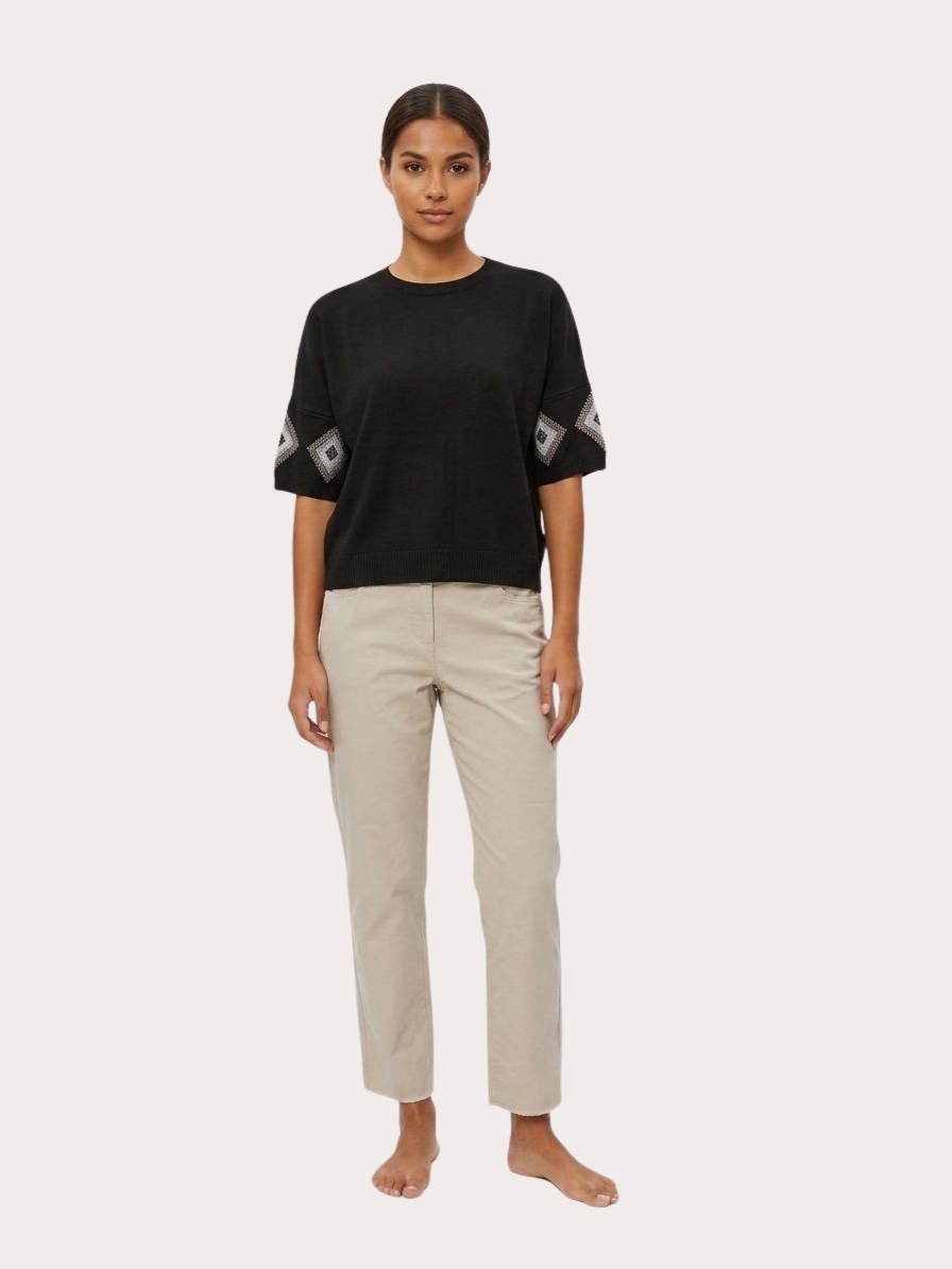 Bluza cu modele etnice
